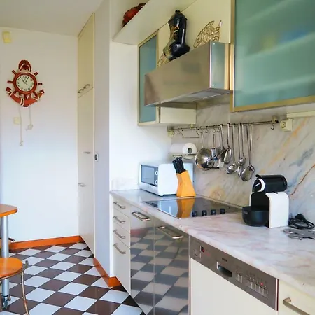 Nestor&jeeves - Le Bateau Du Royal Luxembourg - Central - Sea Front * 尼斯